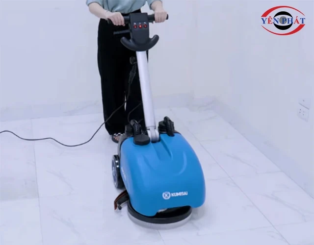 Vệ sinh máy sau mỗi ca làm việc