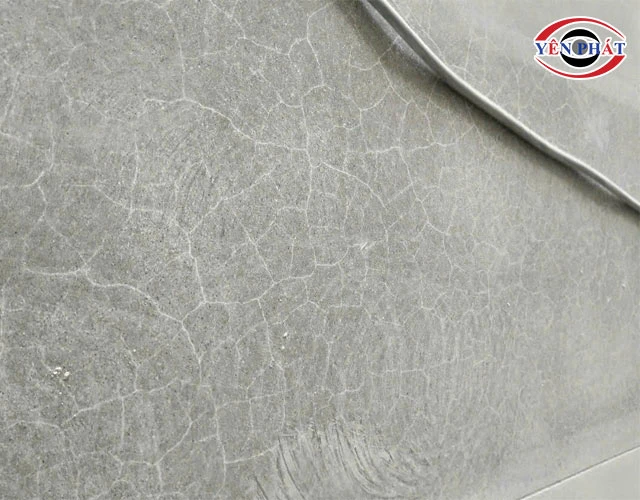 sàn bê tông bị bạc màu