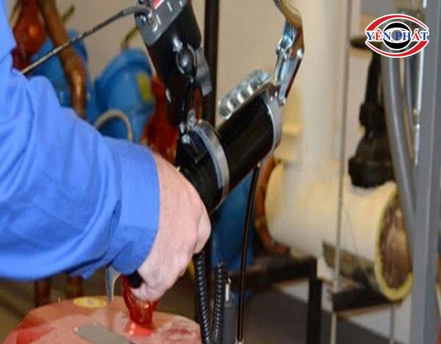 kỹ thuật bơm mỡ sai