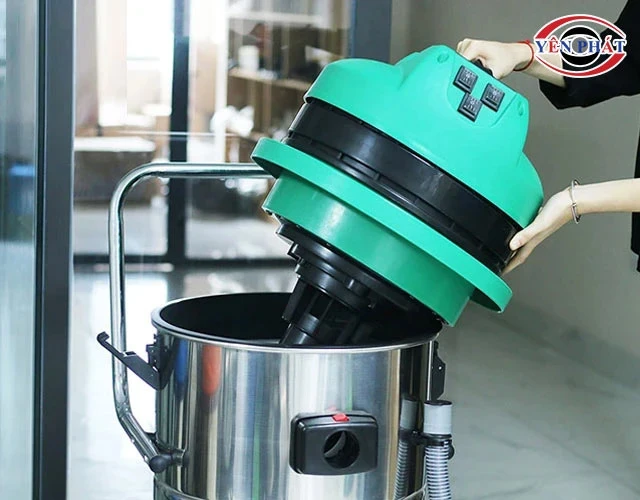 Đầu máy chứa 3 motor