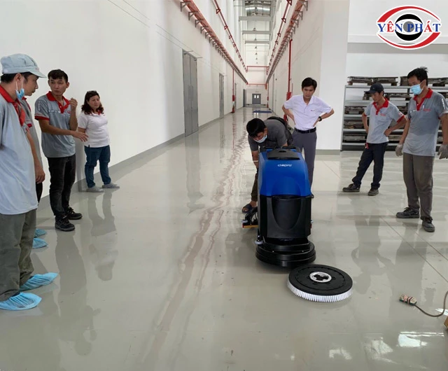 Hỗ trợ kỹ thuật bán máy chà sàn