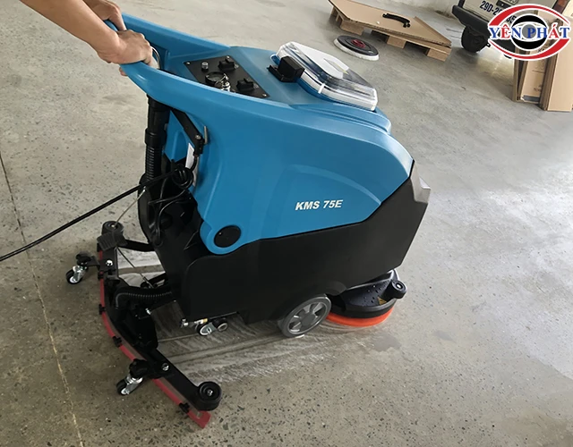 chà hút đồng thời
