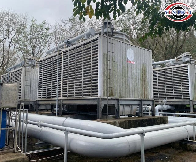 Tháp giải nhiệt hệ thống chiller giải nhiệt nước