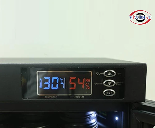 Màn hình tủ chống ẩm Andbon AD-80S