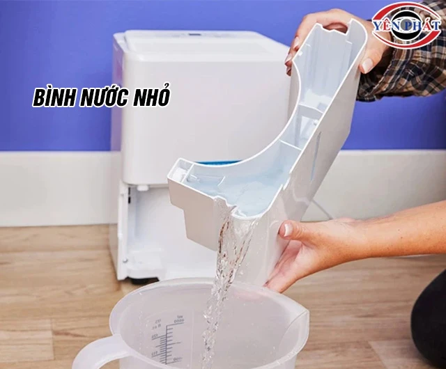 Hộp nước máy hút ẩm 6 lít nhỏ