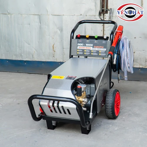 Máy rửa xe cao áp DQC - TECH 20M32-5.5T4 4
