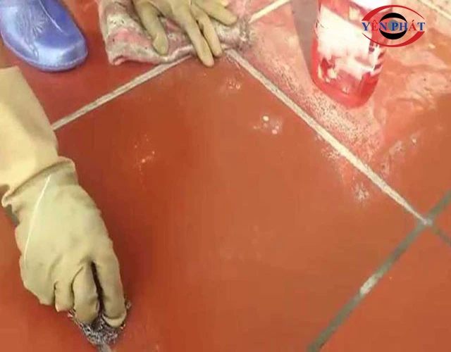 Bao lâu nên vệ sinh sân gạch đỏ để luôn sạch đẹp?