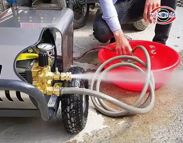 Áp Lực Phun Rửa Yếu Hơn