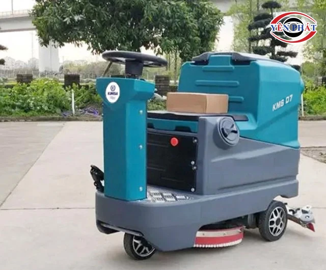 Máy chà sàn Kumisai KMS D7