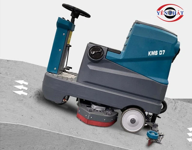 Máy chà sàn ngồi lái cho trường học Kumisai KMS D7