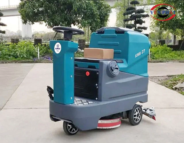máy chà sàn ngồi lái cho trường học