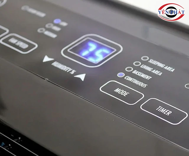 bật chế độ Cont máy hút ẩm khi độ ẩm cao