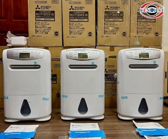 Check bao bì và phụ kiện đi kèm máy hút ẩm chân voi