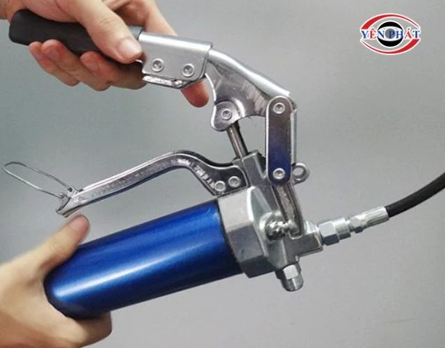 Gắn đầu súng vào vú mỡ nhanh chóng, chuẩn kỹ thuật
