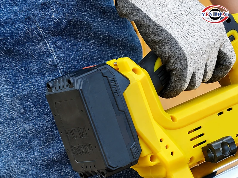 Bơm mỡ nhanh, áp lực ổn định, hỗ trợ tăng hiệu suất làm việc