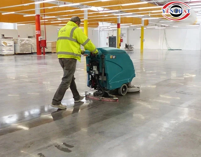  Điều khiển máy theo đường chà hợp lý