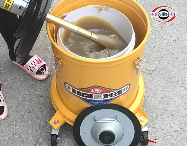 Chỉ dùng đúng loại mỡ phù hợp với máy