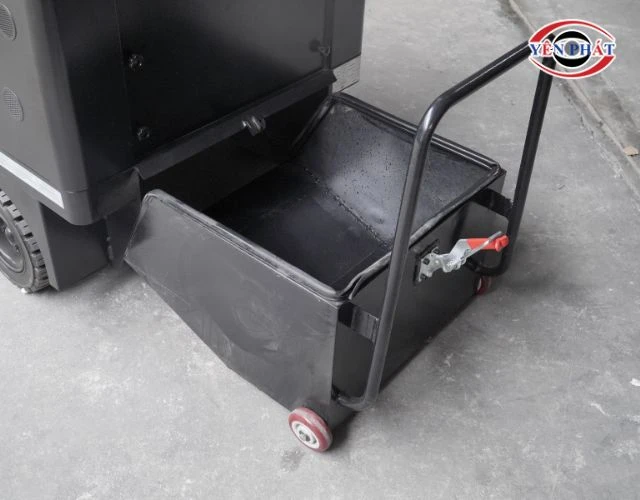 Xe quét rác Kumisai KMS-1350E bản Pin Lithium sở hữu thùng chứa rộng