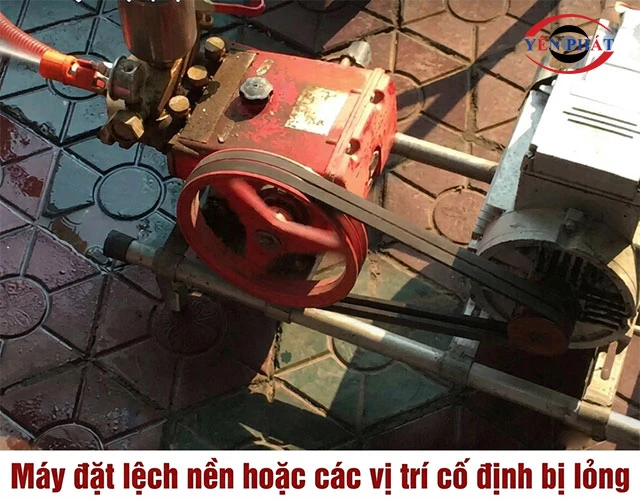 Máy đặt lệch nền hoặc các vị trí cố định bị lỏng