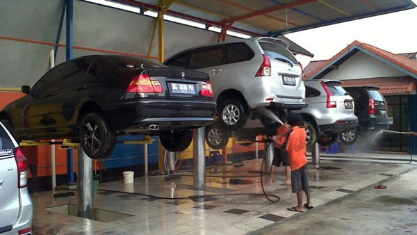 Rửa xe ô tô phú yên