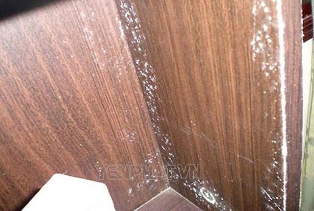 cách chống ẩm mốc tủ quần áo