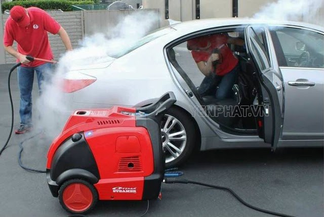Giải Đáp: Có nên rửa xe khi máy còn nóng không? Cách khắc phục hiệu quả tốt nhất