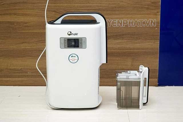 Ngăn chứa nước thải dung tích 4 lít của máy hút ẩm fujie hm 916ec