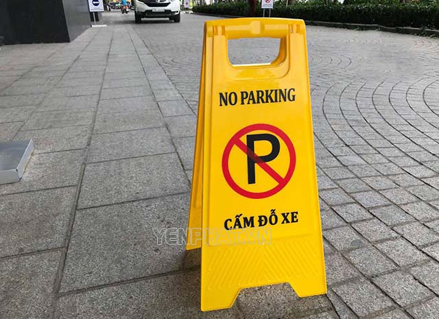 Biển báo cấm đỗ xe giúp tài xế đỗ xe đúng nơi quy định