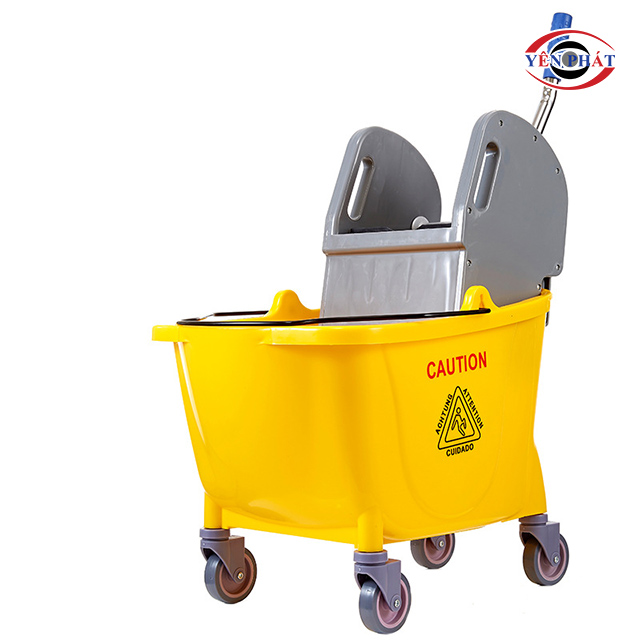 Xe ép nước lau sàn 32L AF08081