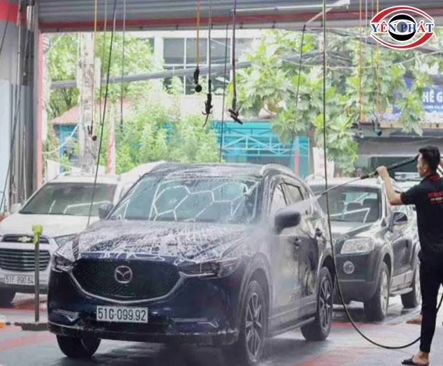 Rửa xe Ô Tô bao nhiêu tiền? Bảng chi phí mới Update 2026
