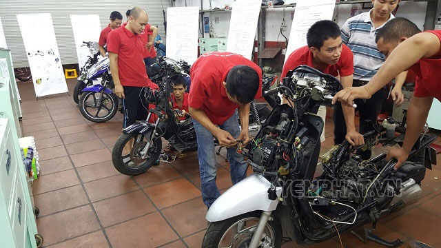 Nghề sửa chữa xe máy tại Việt Nam đang rất phát triển