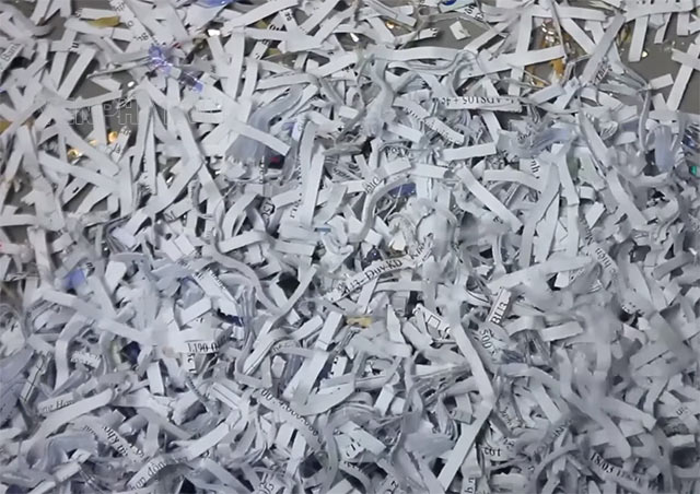 Máy hủy tài liệu Silicon PS-1000C giúp cắt vụn giấy