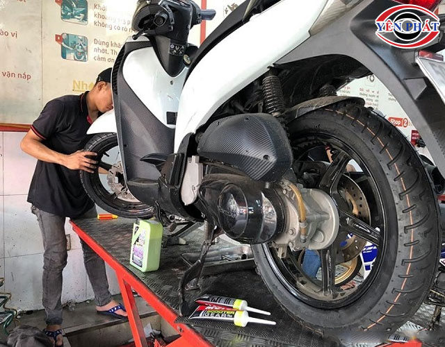 Thay lốp xe SH hết bao nhiêu tiền