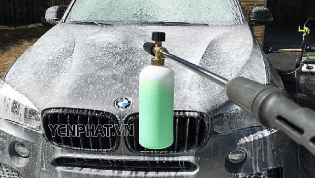 Những lưu ý khi chọn mua nước rửa xe ô tô