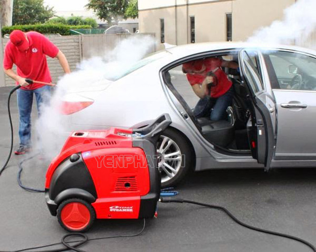 rửa xe hơi nước nóng công nghệ cao