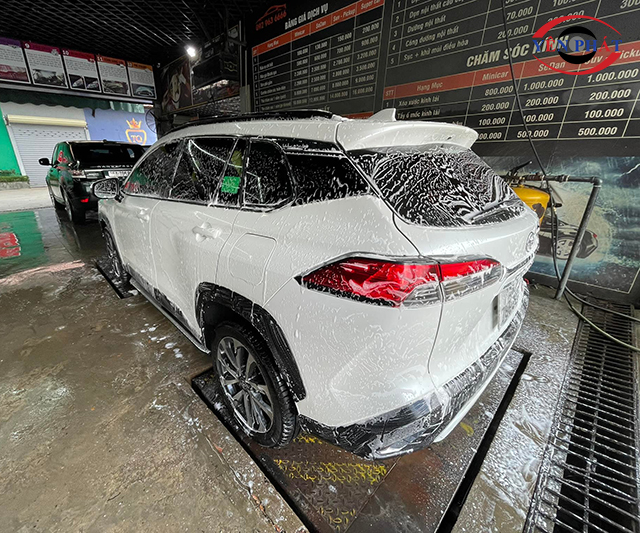 Rửa xe ô tô tại Hải Phòng