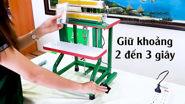 máy ép nhựa dẻo mini